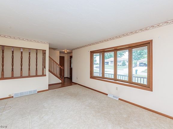 4th image of 3880 Clearwater Dr