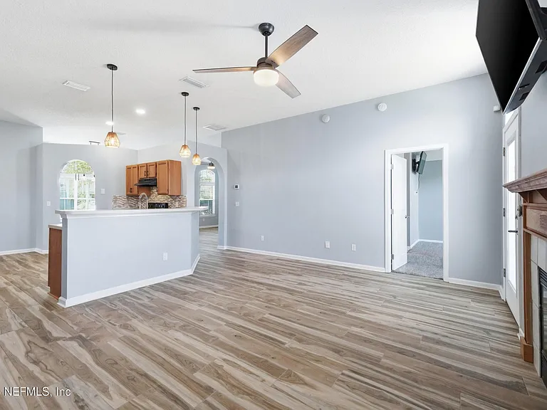 13245 Milhouse Way — Photo 9