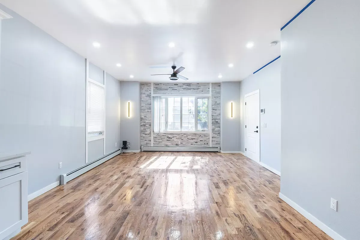 3492 Kingsland Avenue — Photo 4