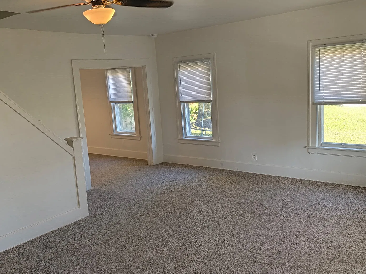115 S Mount Pleasant Ave — Photo 4