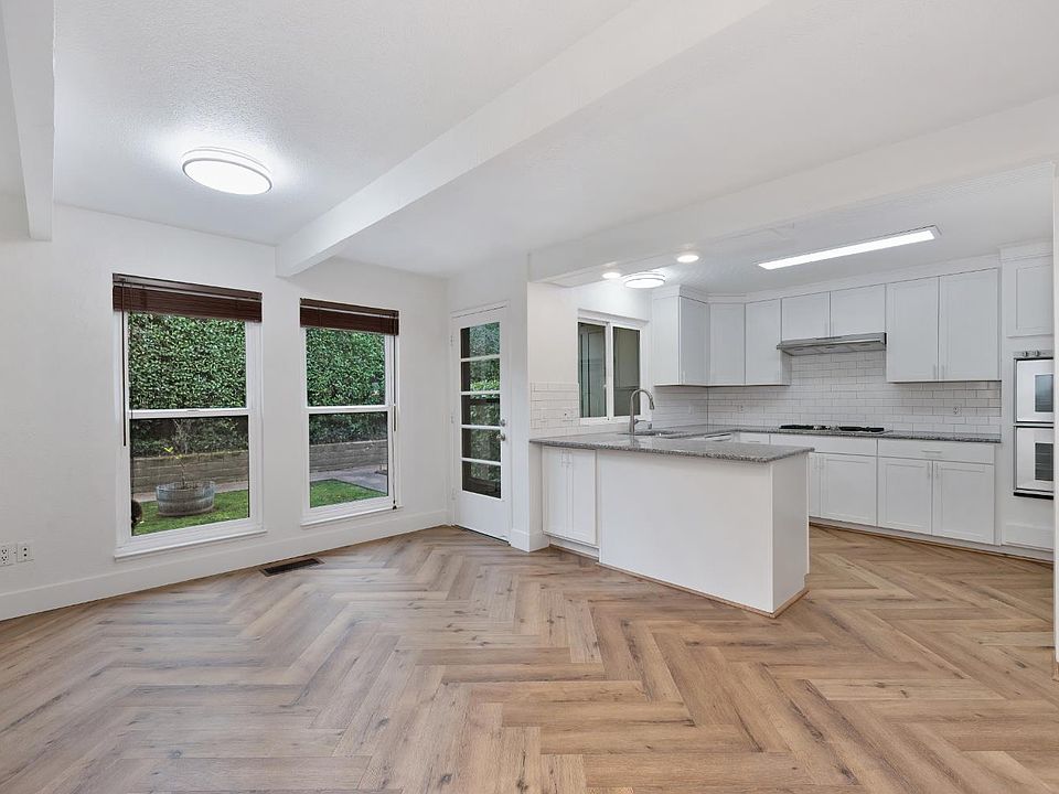 1st image of 232 Foresthill Ave APT B