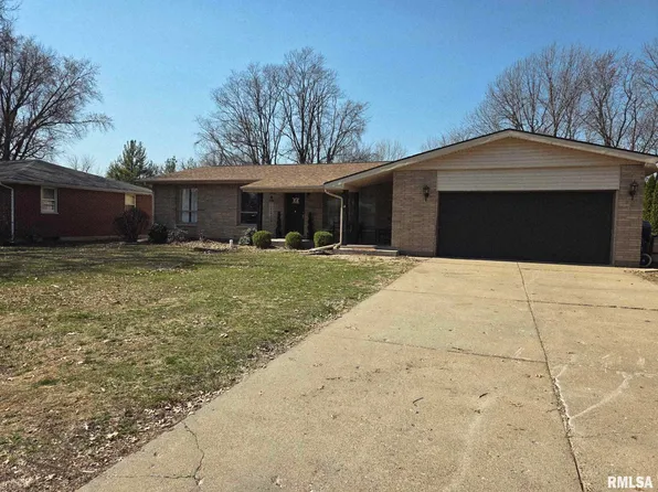 1612 Curtis Creek Rd, Quincy, IL 62301