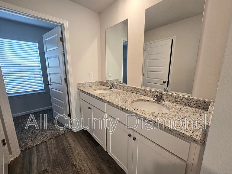 3128 Breezy Bay Ct — Photo 10