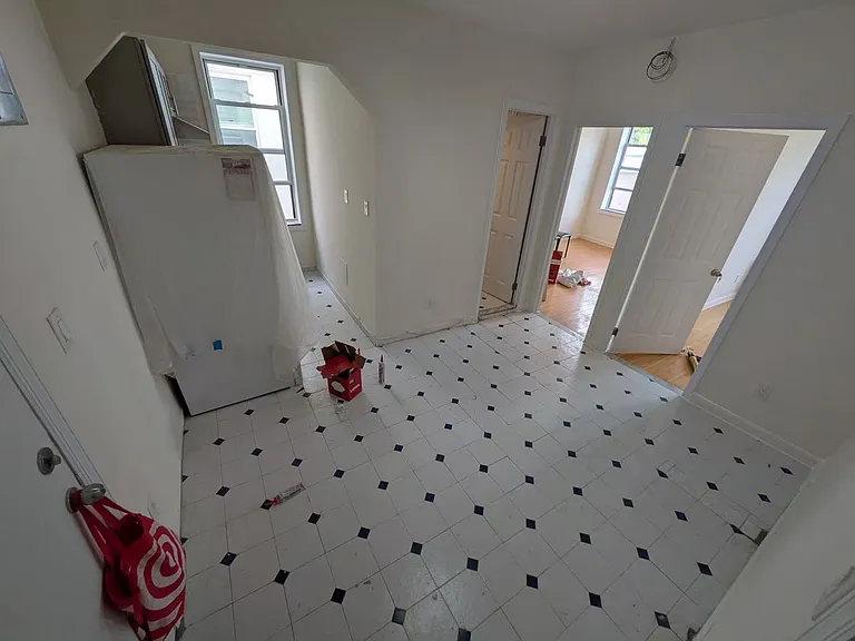 2027 74th St #2F — Photo 2