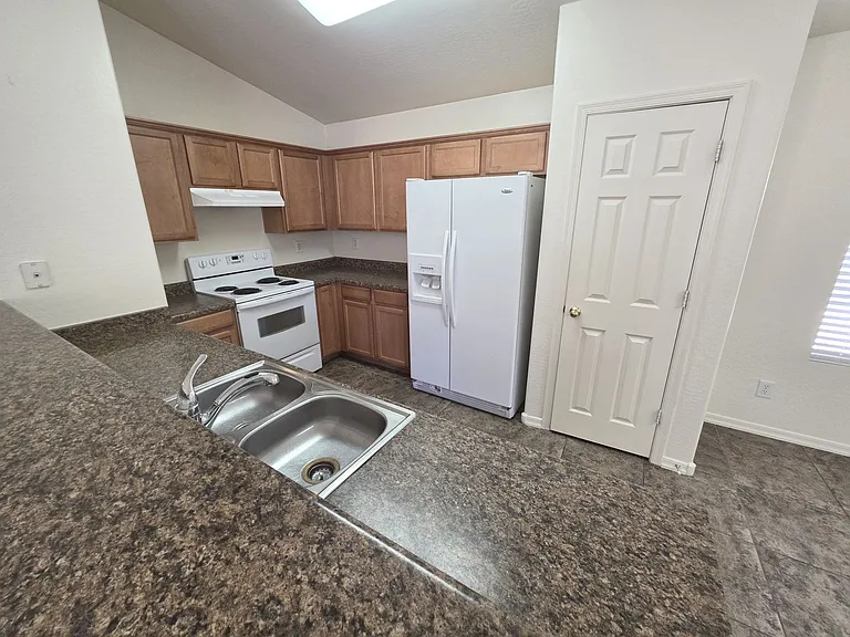 6656 E Flynn Ave — Photo 7