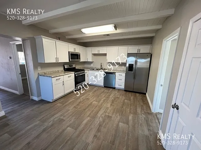 4213 S Lundy Ave — Photo 5
