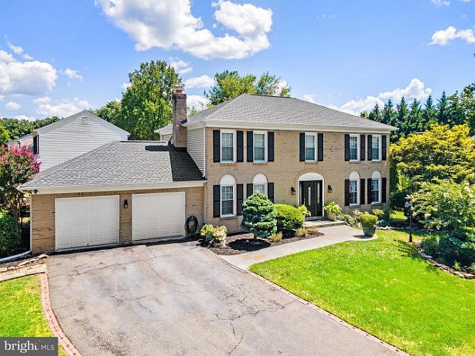 1st image of 10134 Yorktown Dr