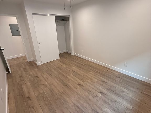 4th image of 227 Avenida Serra APT B