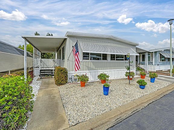 2nd image of 8303 Oak Front Ln