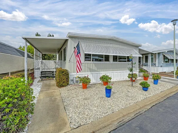8303 Oak Front Ln, Citrus Heights, CA 95610