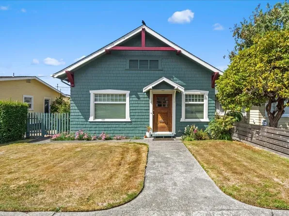 2744 F St, Eureka, CA 95501
