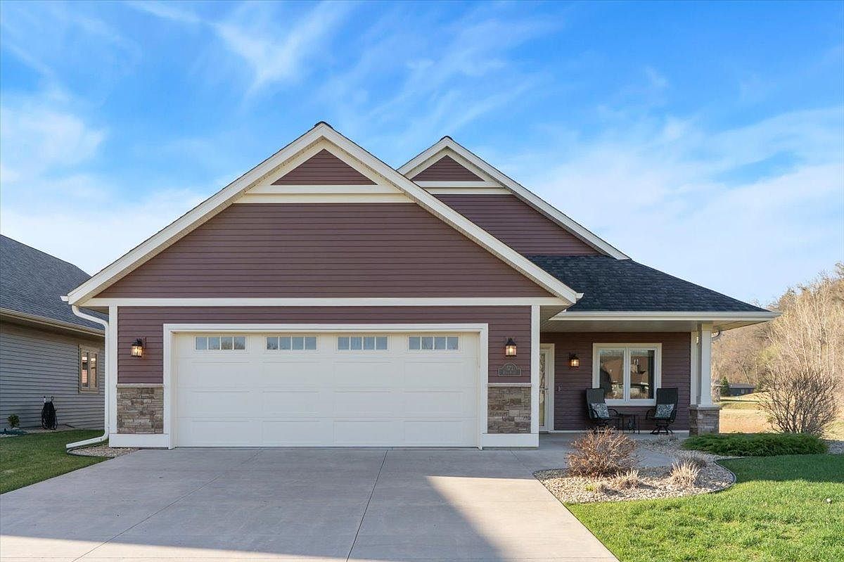 573 Cedar Dr