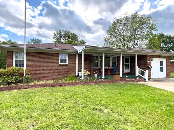 335 Park Ln, Herrin, IL 62948