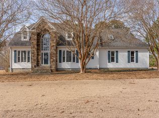 28 Bluegrass Ct, Angier, NC 27501
