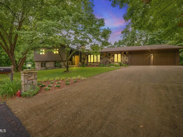 4035 Lakewood Dr, Kingsport, TN 37663