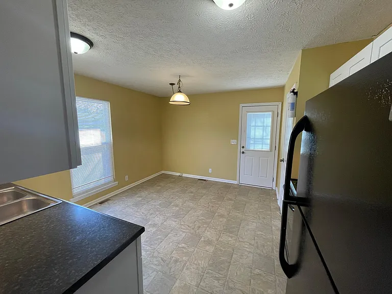 1105 Sioux Ter — Photo 6