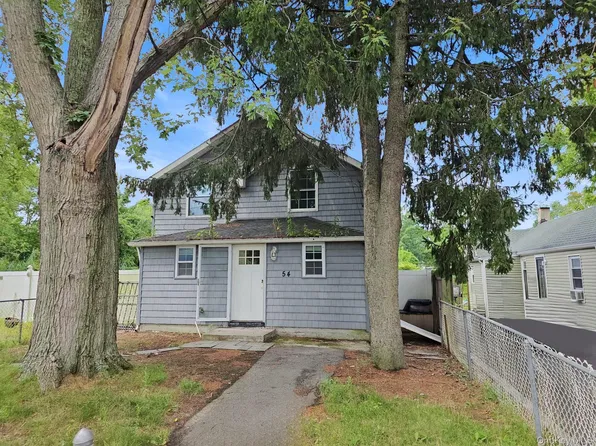 54 Oneill Avenue, Bay Shore, NY 11706