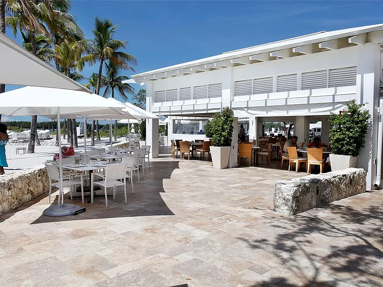 19117 Fisher Island Dr #19117 — Photo 42