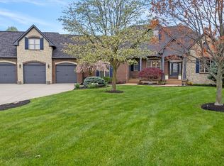 10338 Copper Ridge Dr, Fishers, IN 46040