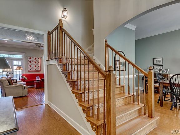 3rd image of 1450 Greystone Dr