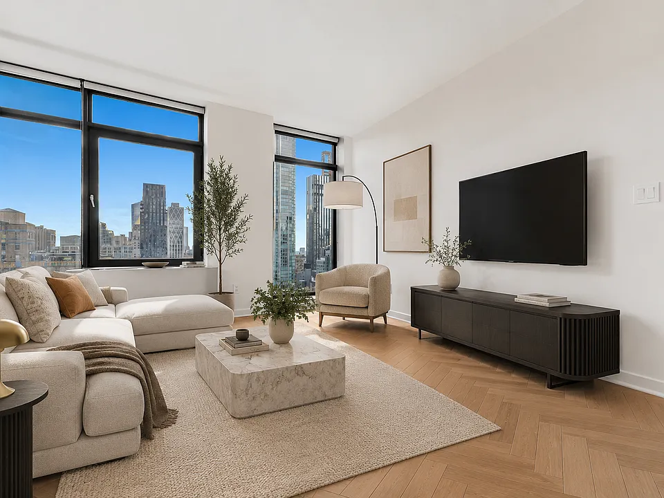 49 E 34th St #20B