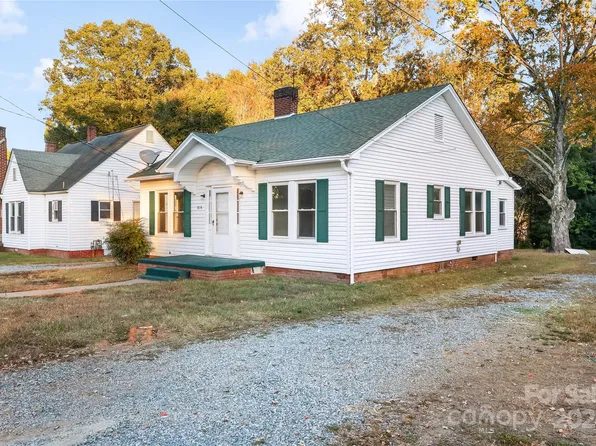 814 N Salisbury Ave, Spencer, NC 28159