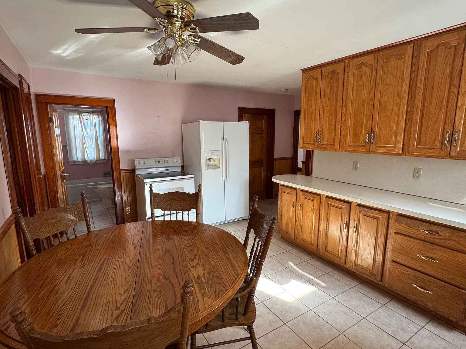 2 bed, 1032 sqft, $2,100 — Photo 4