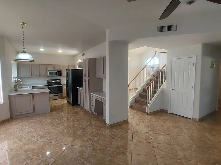 6102 W Fallen Leaf Ln — Photo 6