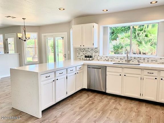 3rd image of 4226 E Saltsage Dr