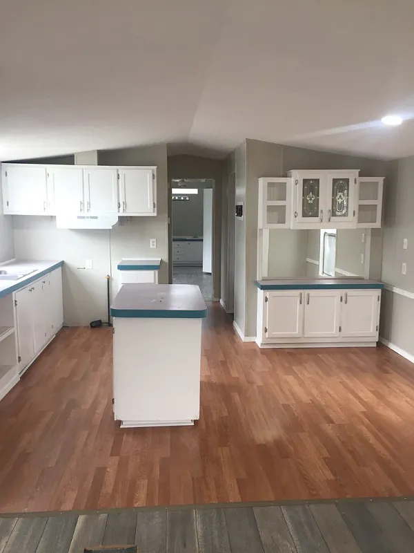 2 bed, 1000 sqft, $1,120 — Photo 2