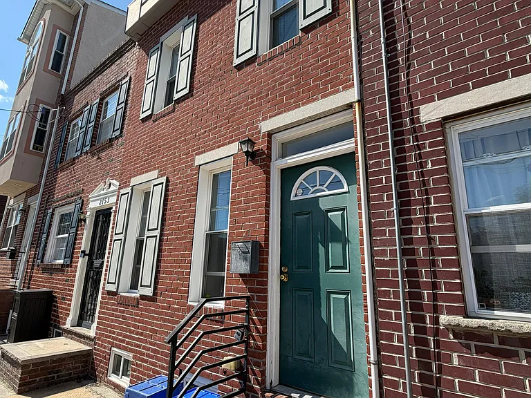 2151 Montrose St — Photo 1