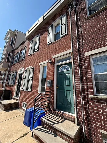2151 Montrose St Photo 1