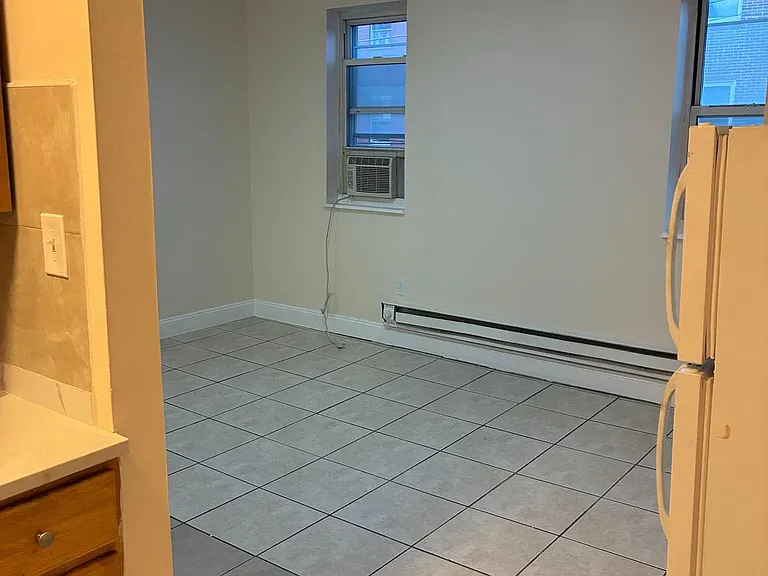 1814 S 5th St — Photo 3