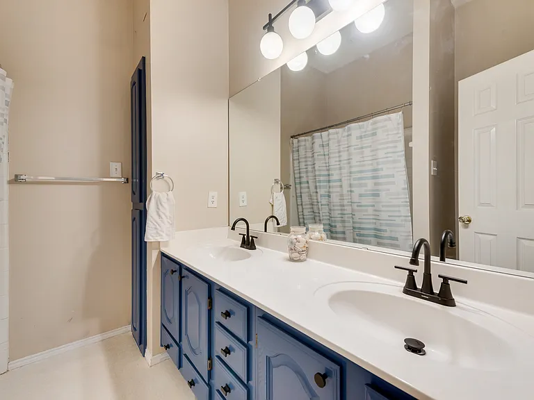 1300 Winnipeg Dr — Photo 27