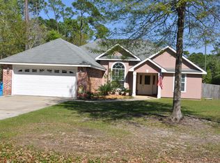 1904 Deer St, Ocean Springs, MS 39564
