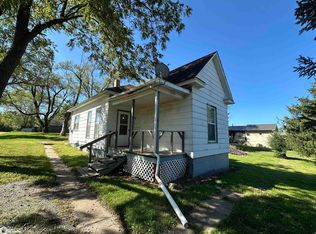 1000 W Maple St, Centerville, IA 52544