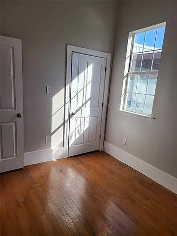 2129 Spain St — Photo 9