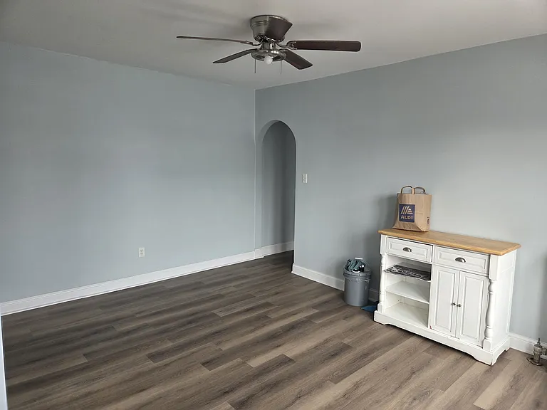 2414 N California Ave #2 — Photo 8