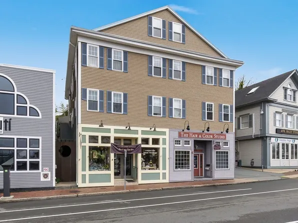 274 Main St APT 4, Gloucester, MA 01930