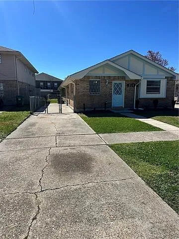 3 bed, 2.0 bath, 1100 sqft, $1,650 — Photo 2