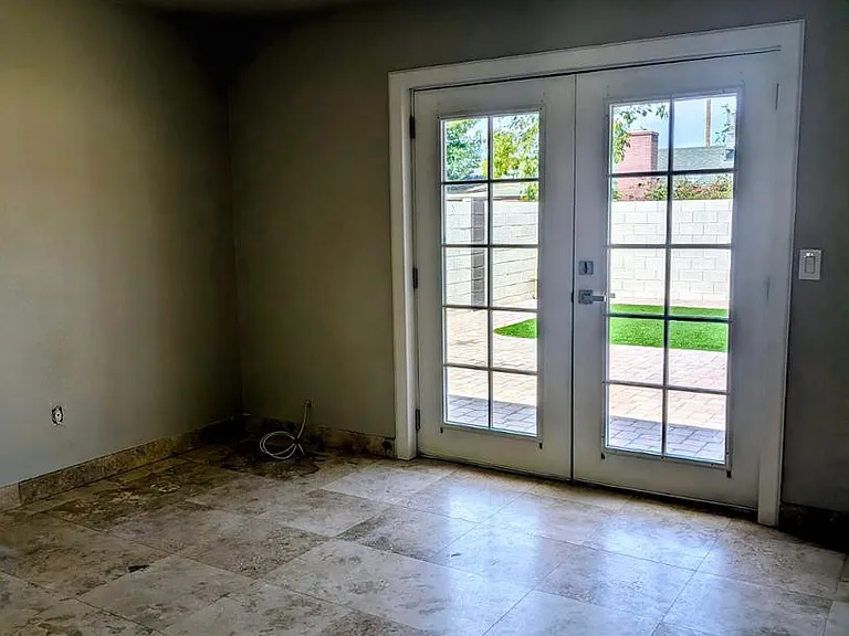 1016 W Manhatton Dr — Photo 13