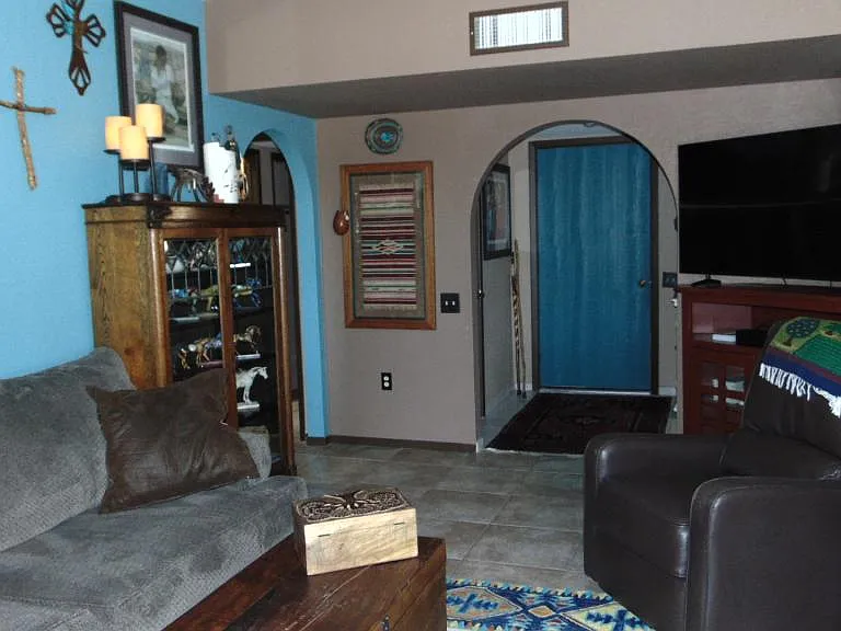 1098 W Camino Sagasta — Photo 29