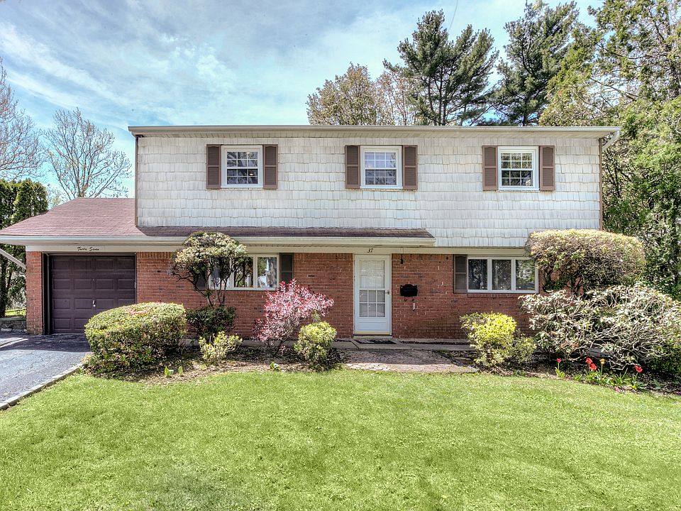 1st image of 37 Crescent Dr