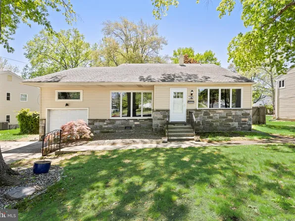330 Cranford Rd, Cherry Hill, NJ 08003