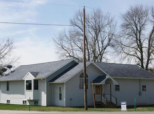 20951 600th St, Dodge Center, MN 55927