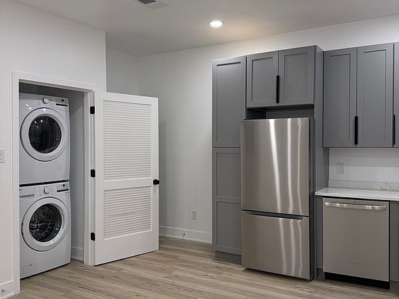 In-Unit Laundry