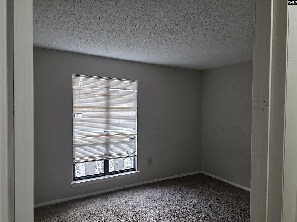 1st image of 207 Weddell St APT 4D