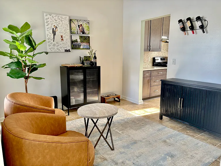 23277 Sharon Dr — Photo 4