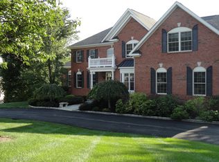 77 Sandy Pines Blvd, Hopewell Junction, NY 12533