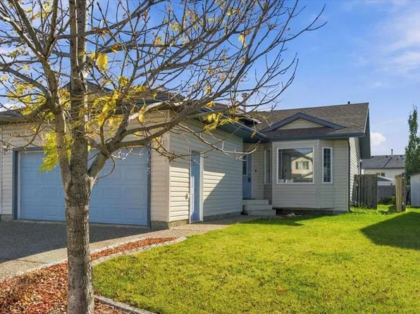 10625 SE Royal Oaks Dr, Grande Prairie, AB T8V 8G3